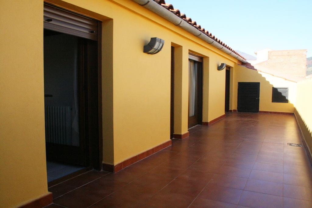Apartamentos Turisticos Mirayuste Guadalupe  Luaran gambar