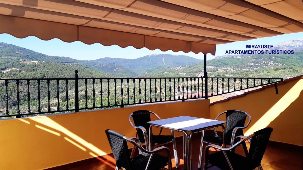 Apartamentos Turisticos Mirayuste Guadalupe  Luaran gambar