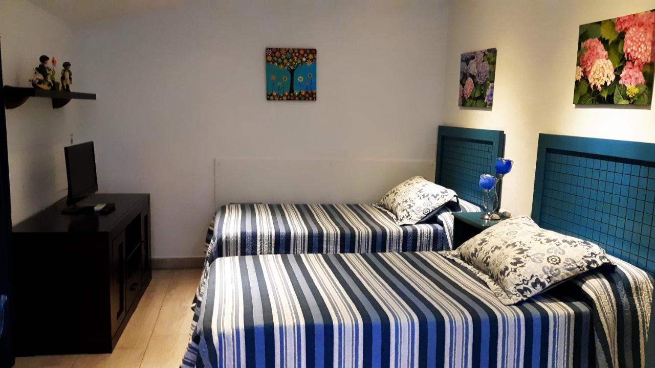 Apartamentos Turisticos Mirayuste Guadalupe  Luaran gambar