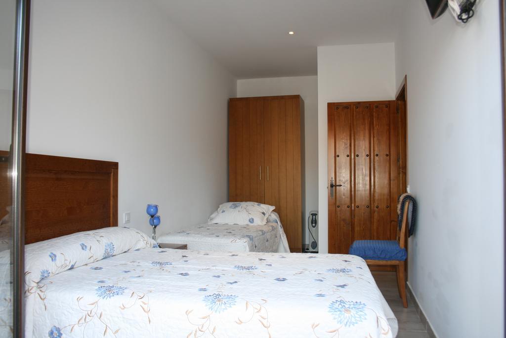 Apartamentos Turisticos Mirayuste Guadalupe  Luaran gambar