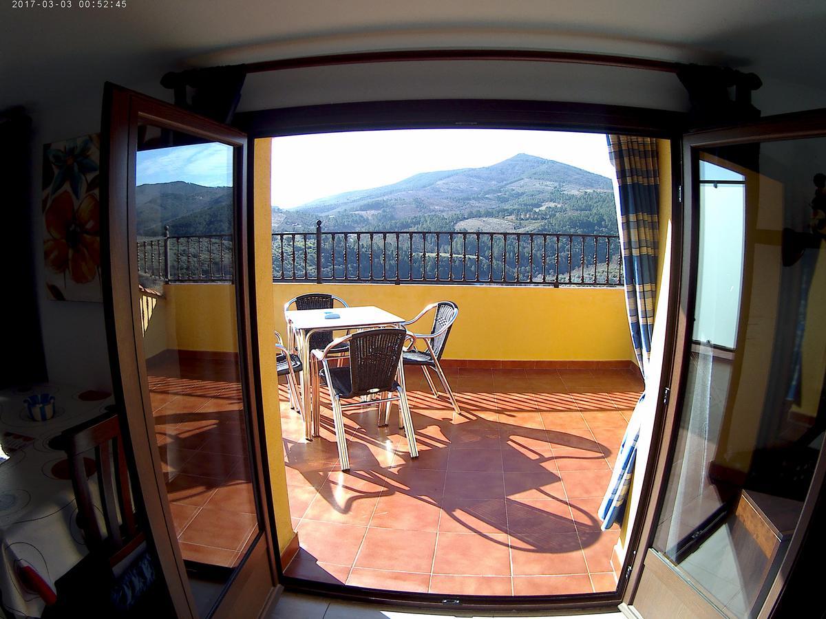 Apartamentos Turisticos Mirayuste Guadalupe  Luaran gambar