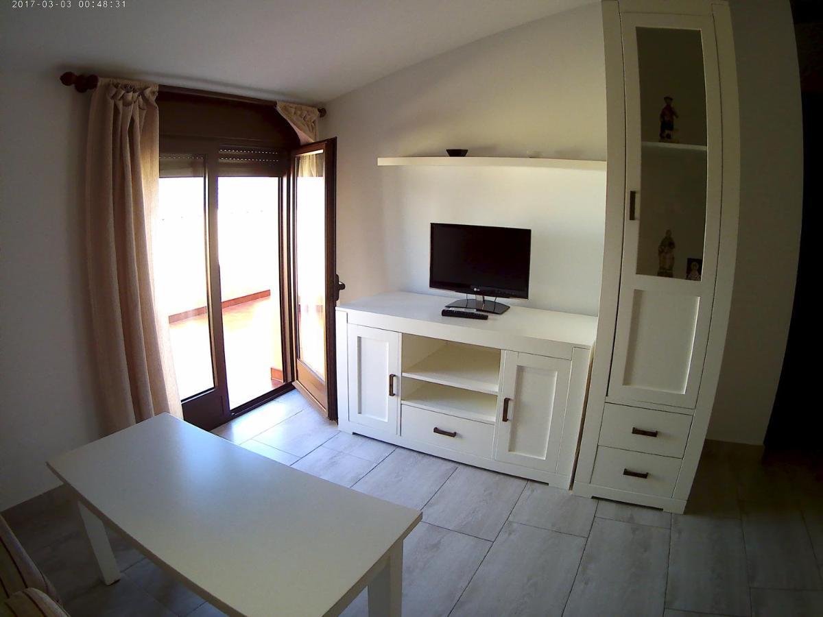 Apartamentos Turisticos Mirayuste Guadalupe  Luaran gambar